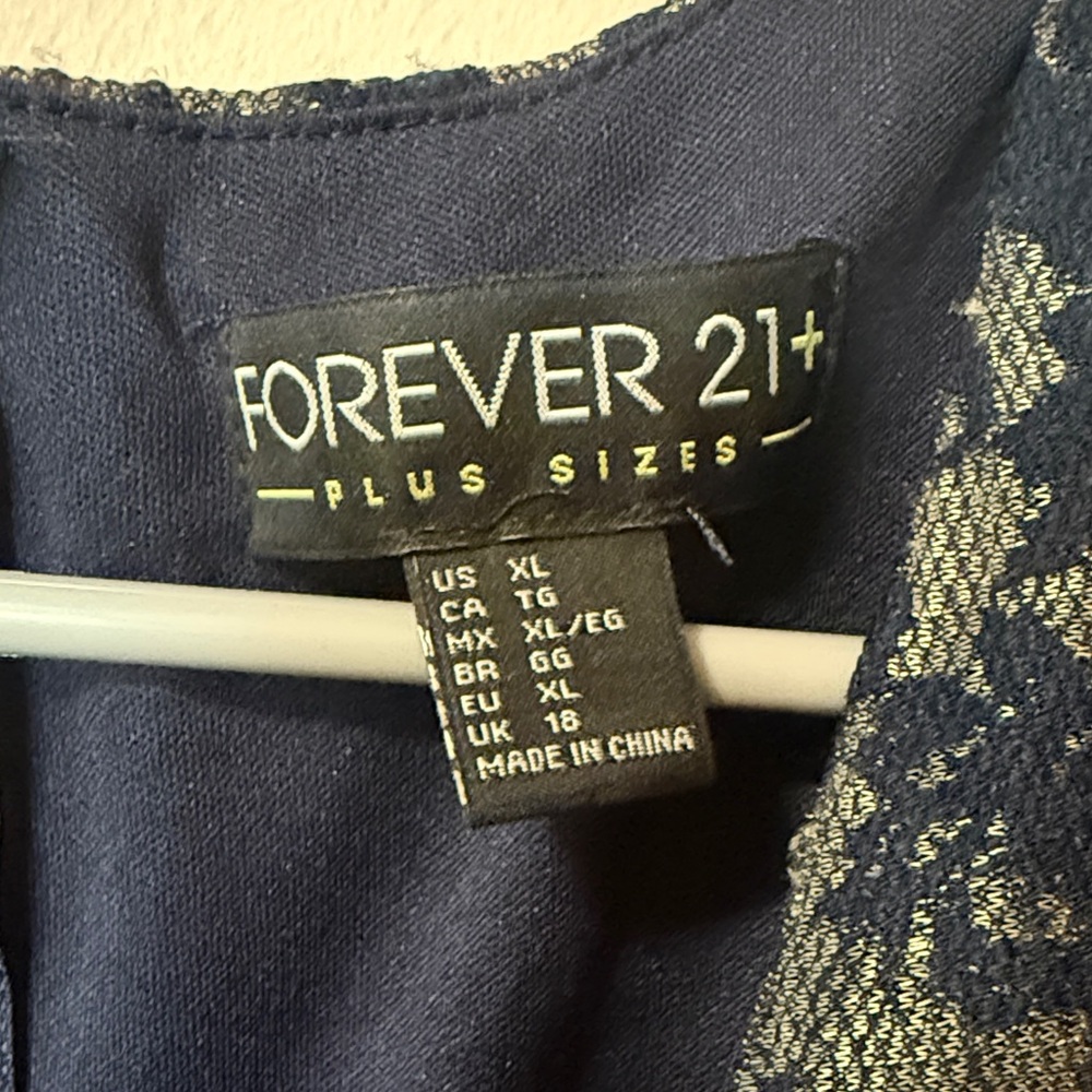 Forever 21 Midnight Blue Lace Dress Size XL - Picture 2 of 5